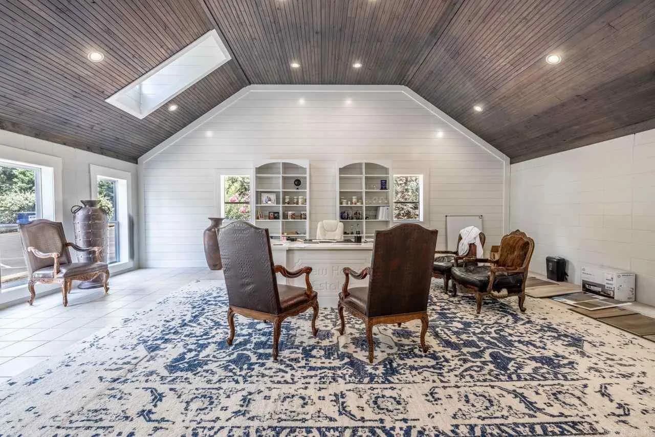 Property at 11600  Mara lynn - Image 13