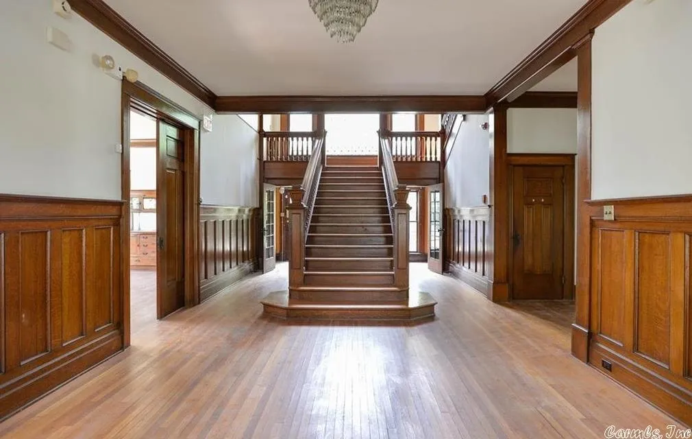 Property at 2900  Rogers - Image 5