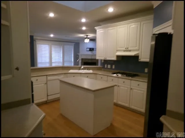 Property at 209  Chalamont - Image 9