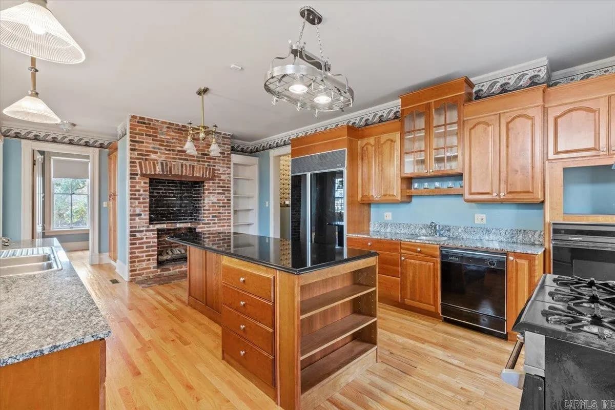 Property at 1619  Louisiana street - Image 22
