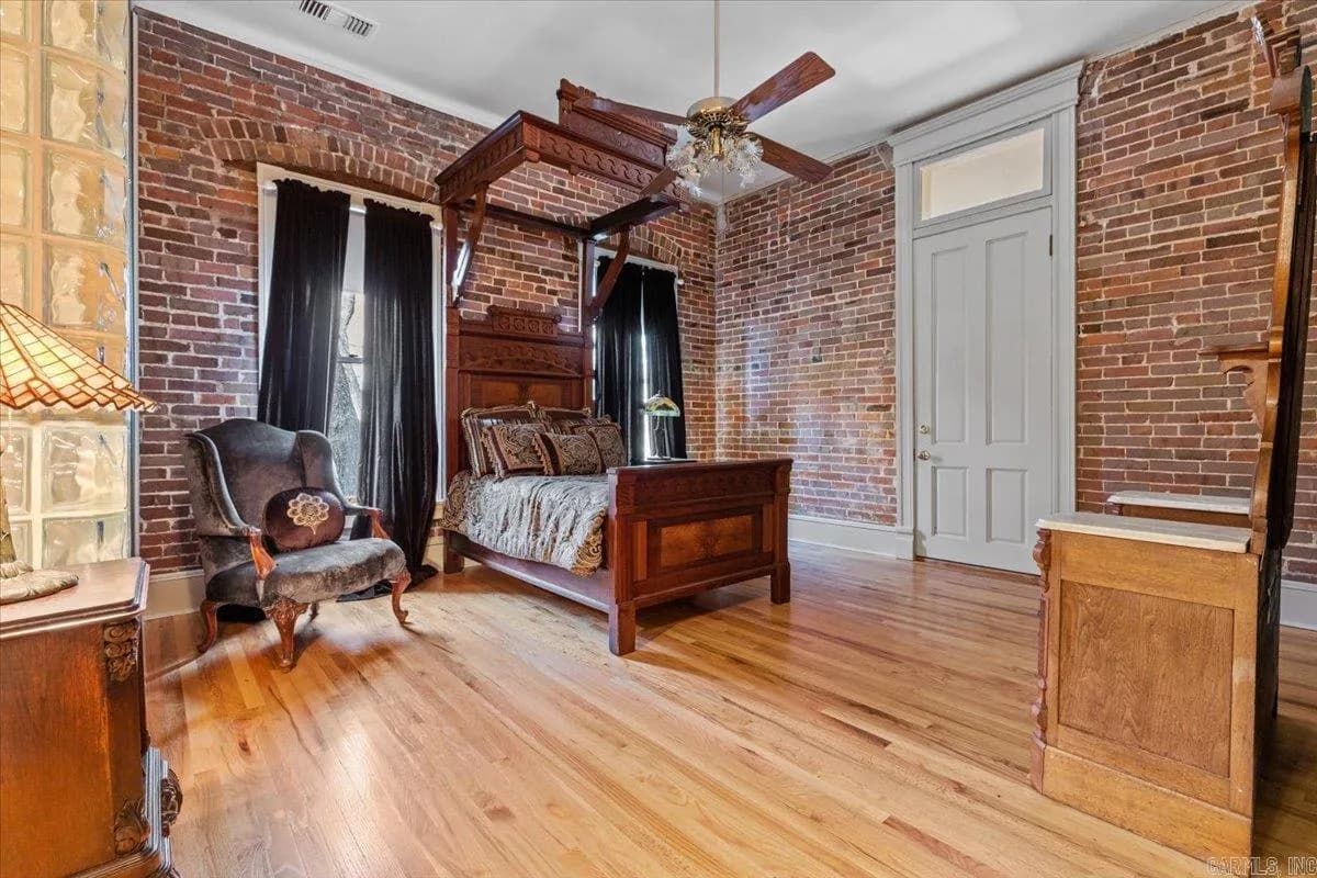Property at 1619  Louisiana street - Image 30