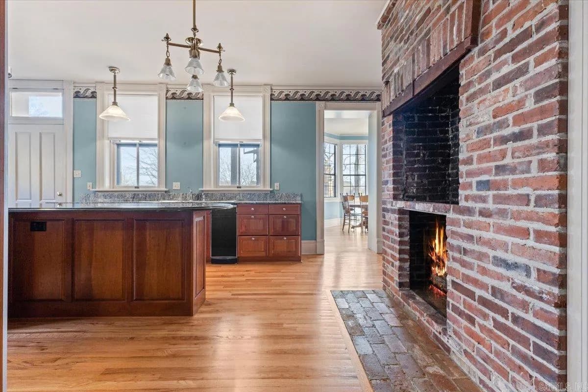 Property at 1619  Louisiana street - Image 17