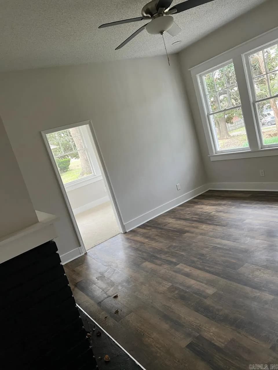 Property at 1018  Perry - Image 4