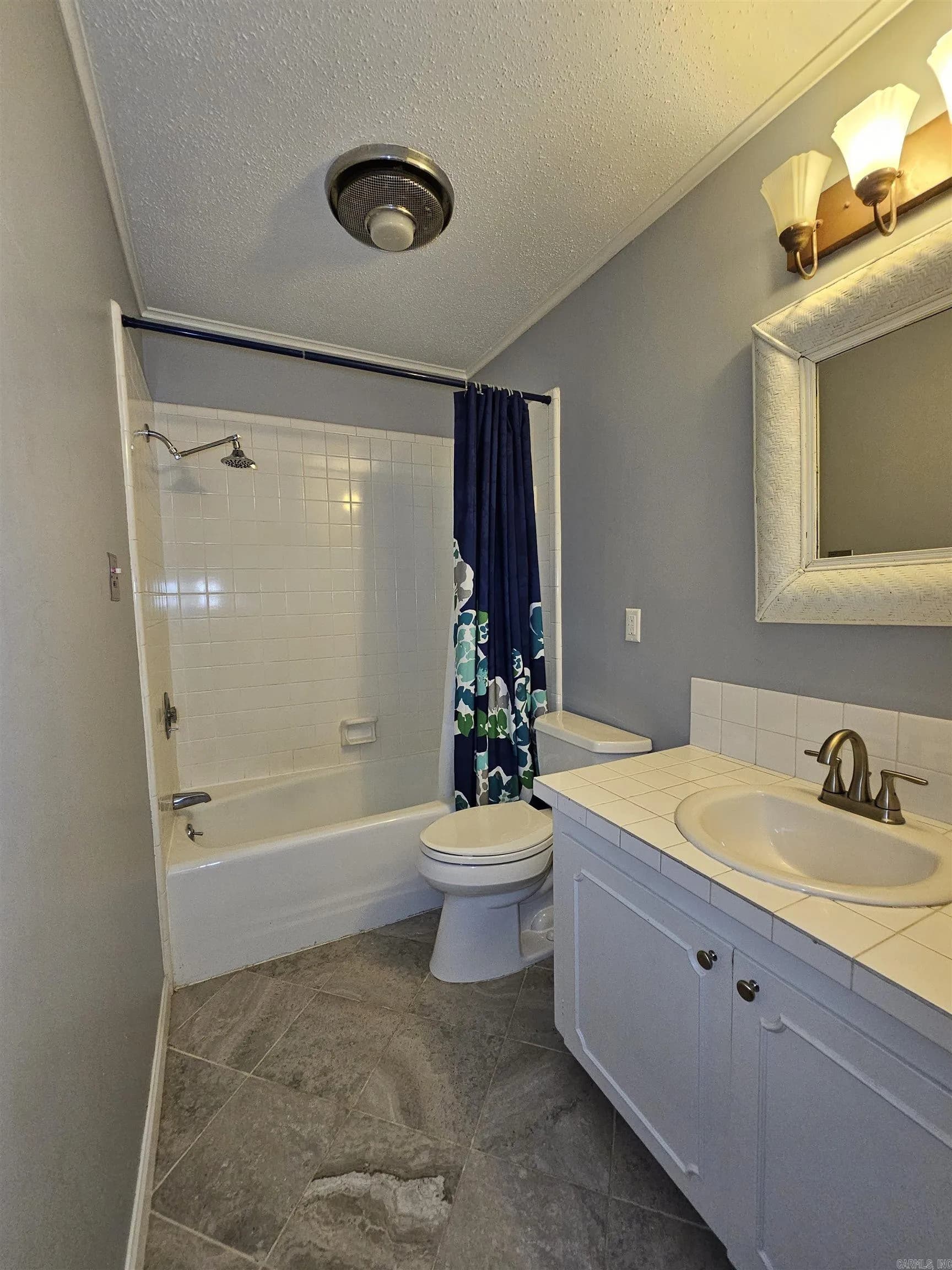 Property at 1608 S Lakewood - Image 24