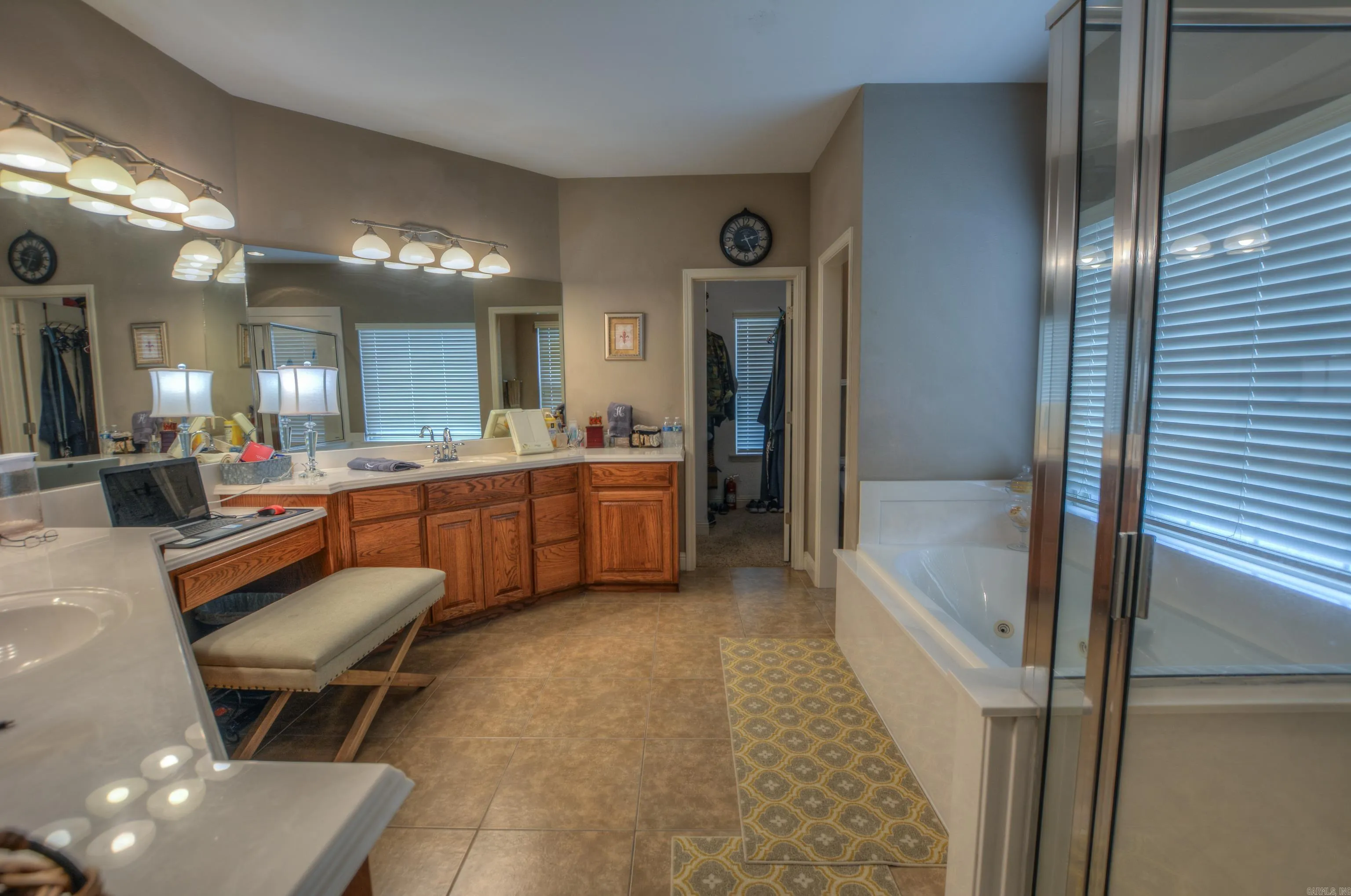 Property at 170  Wildwood forest - Image 15