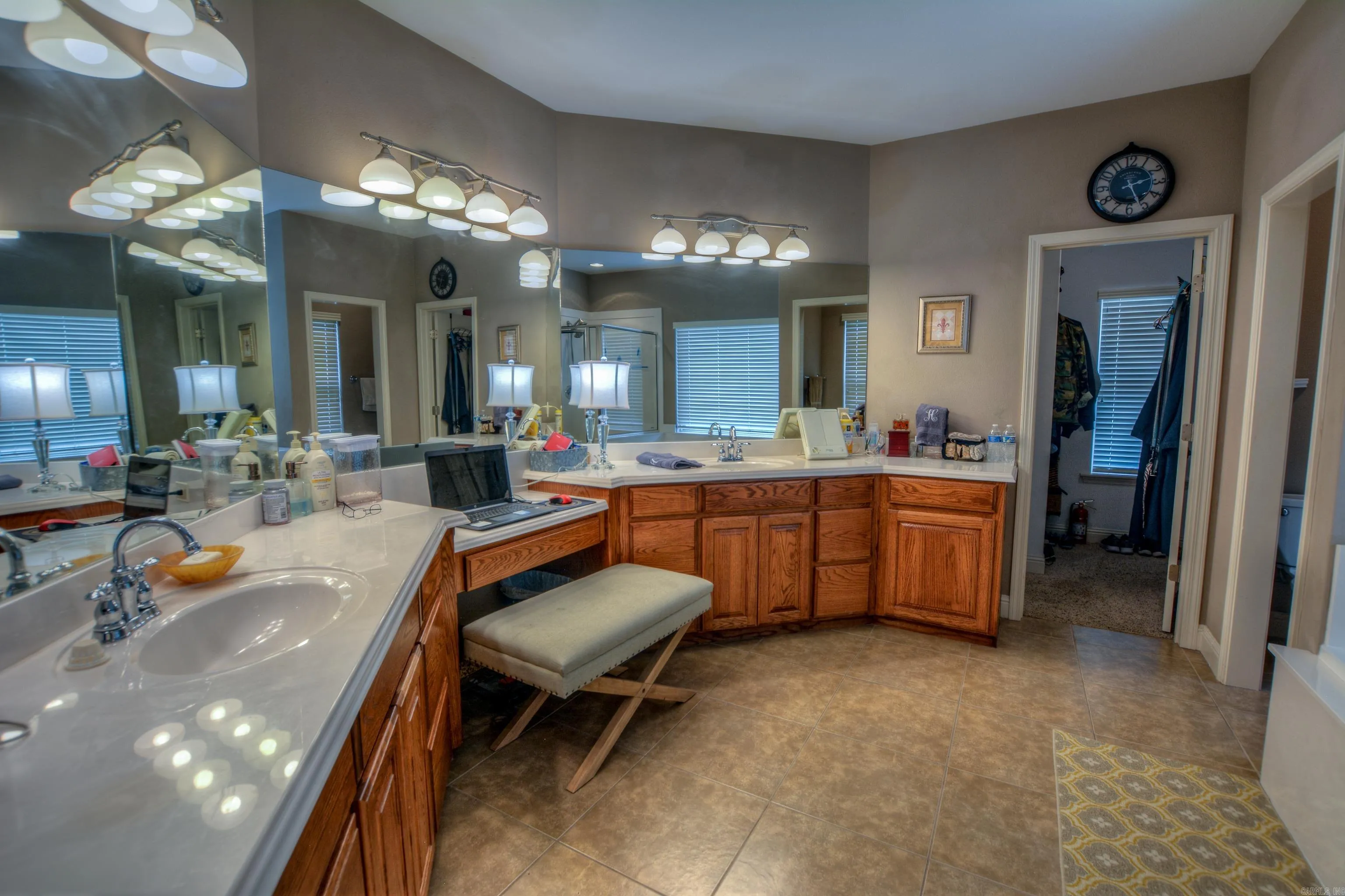 Property at 170  Wildwood forest - Image 14