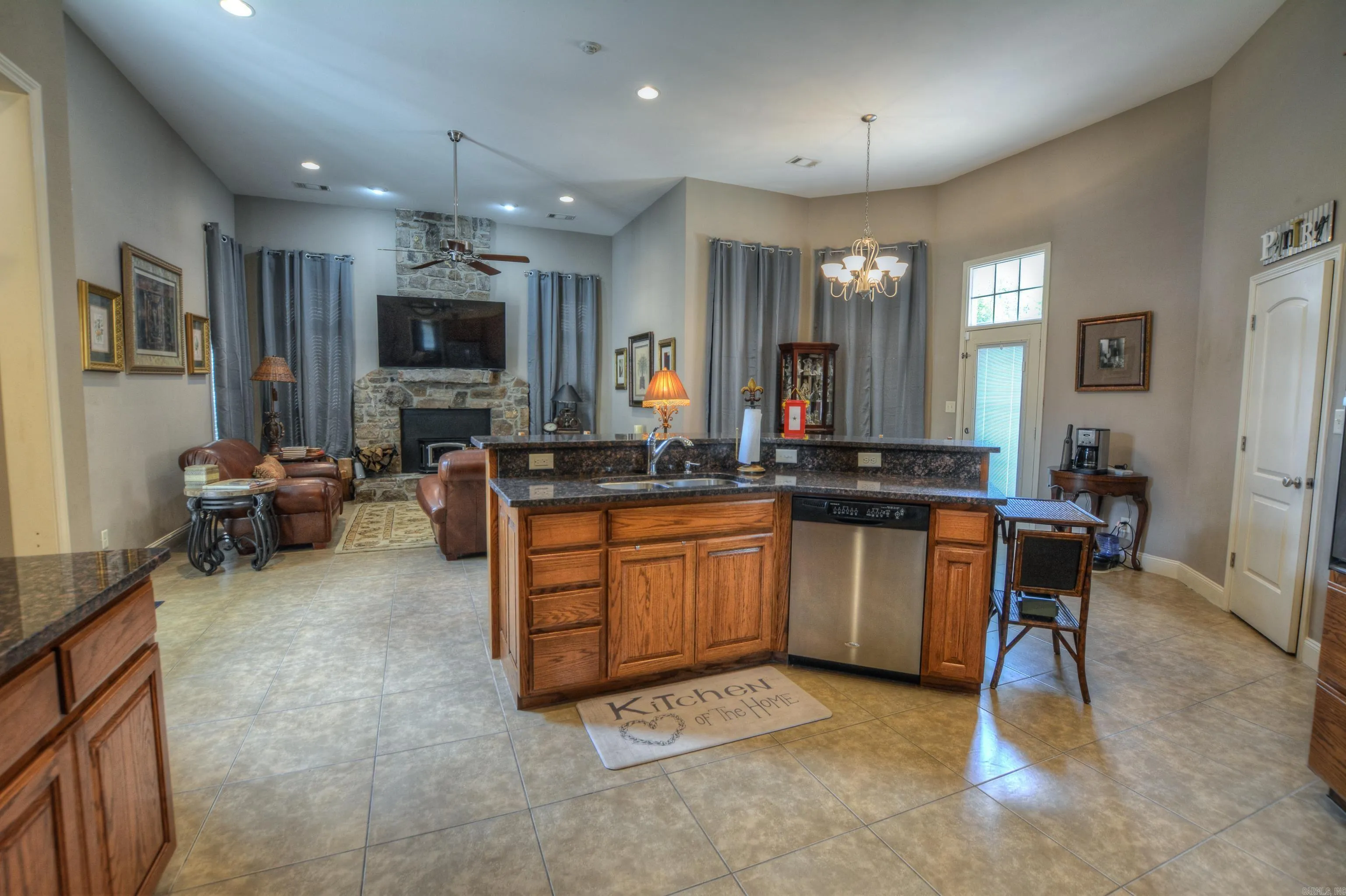 Property at 170  Wildwood forest - Image 8