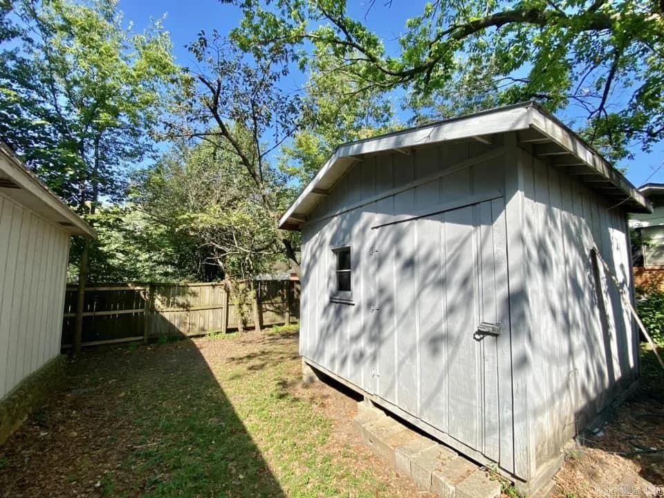 Property at 118  Lancaster - Image 32