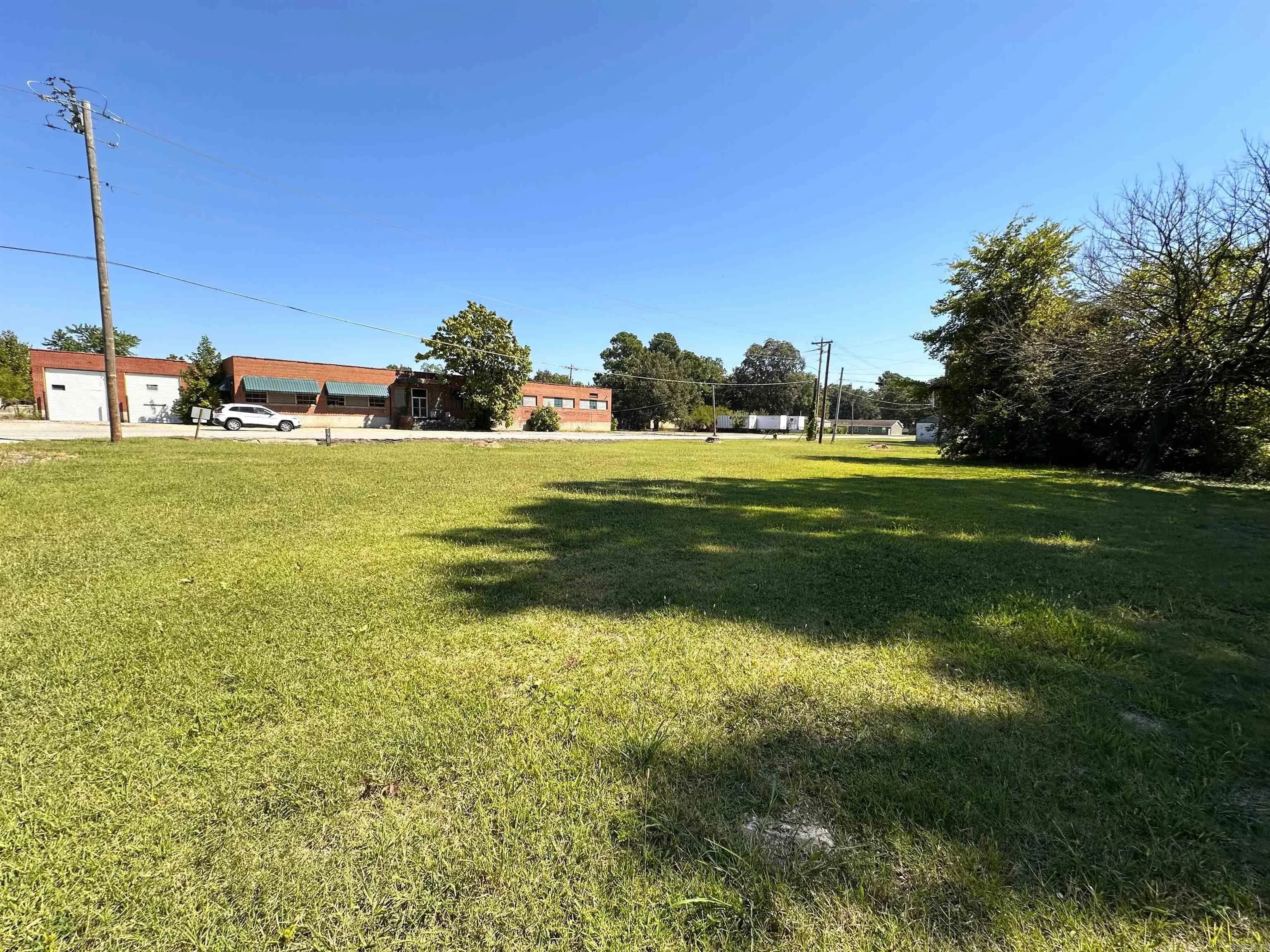 Property at 489/ 475 N Taylor - Image 4