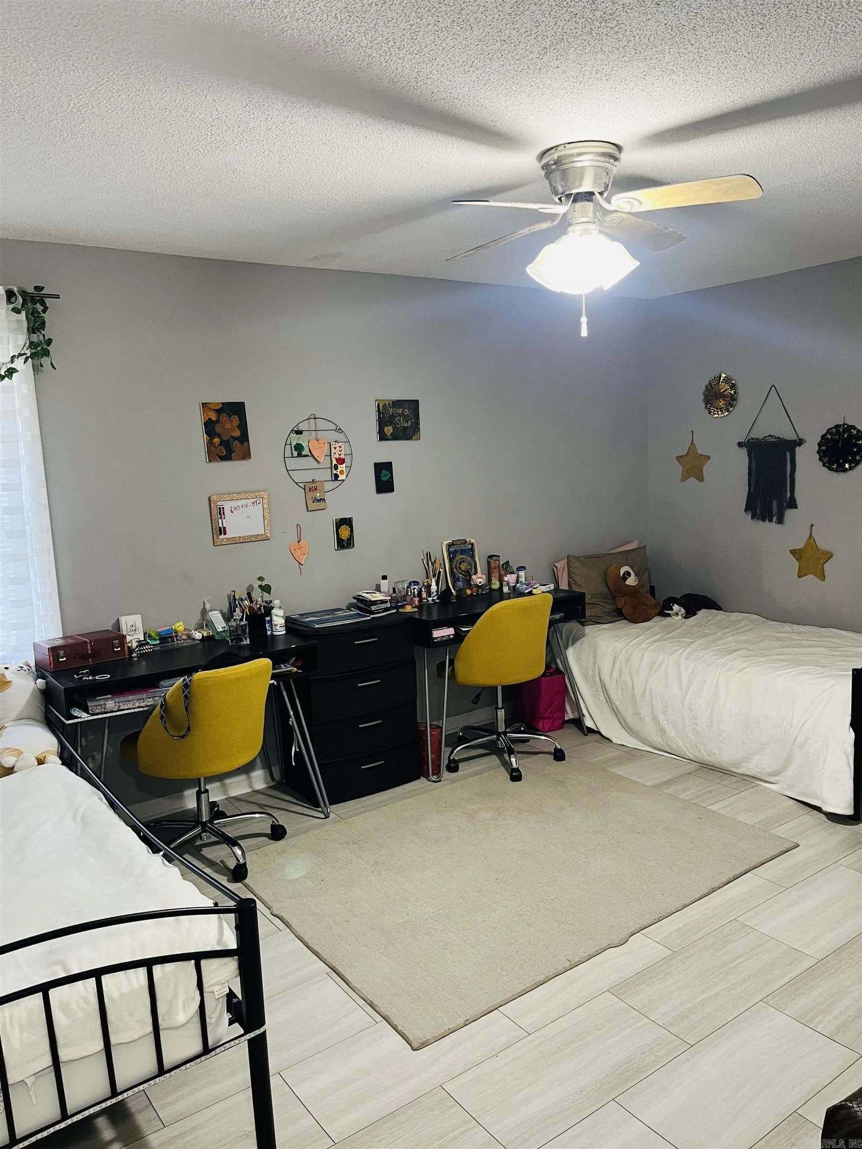 Property at 213  Elm - Image 21