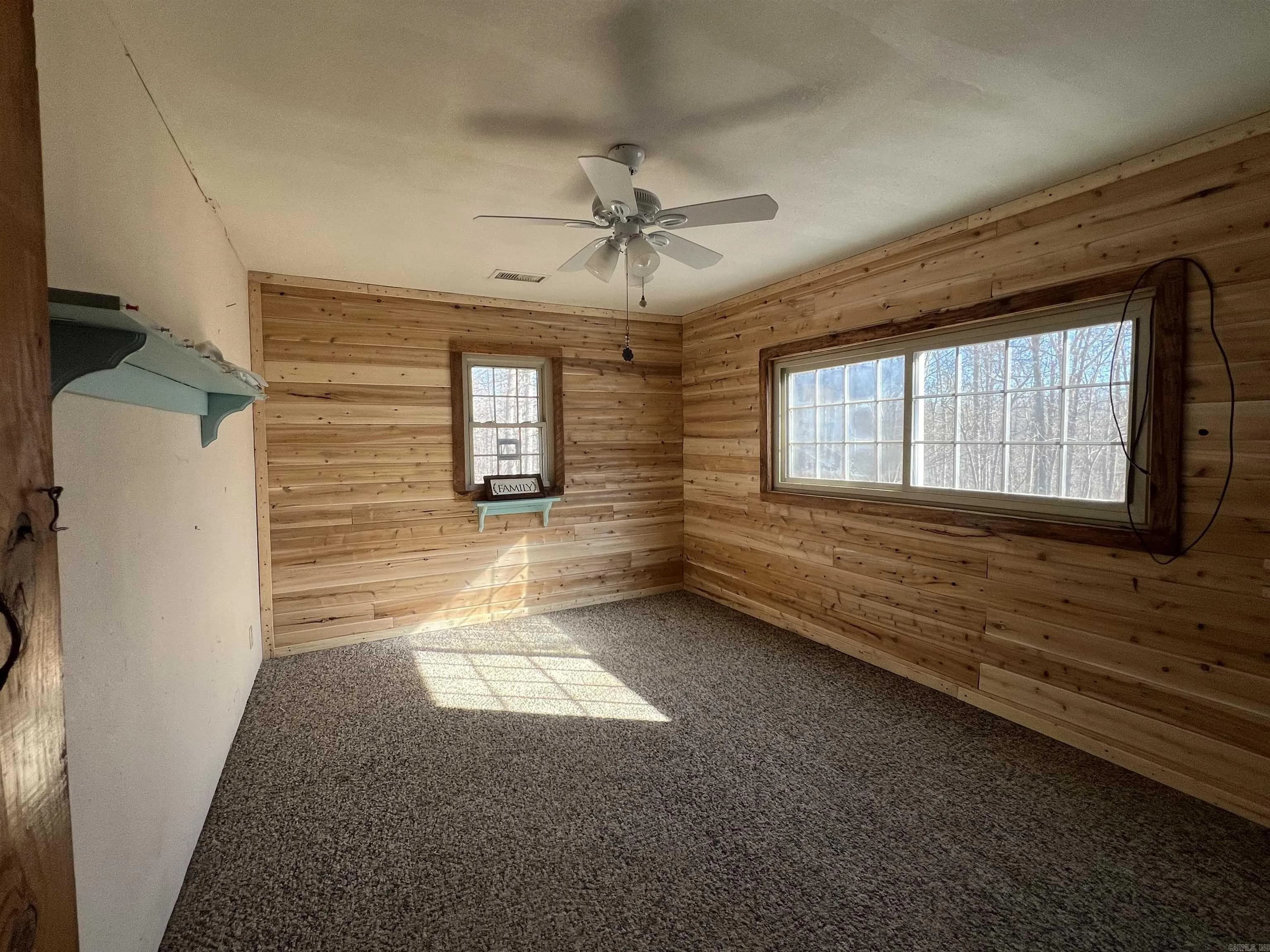 Property at 263  Blue mountain - Image 21