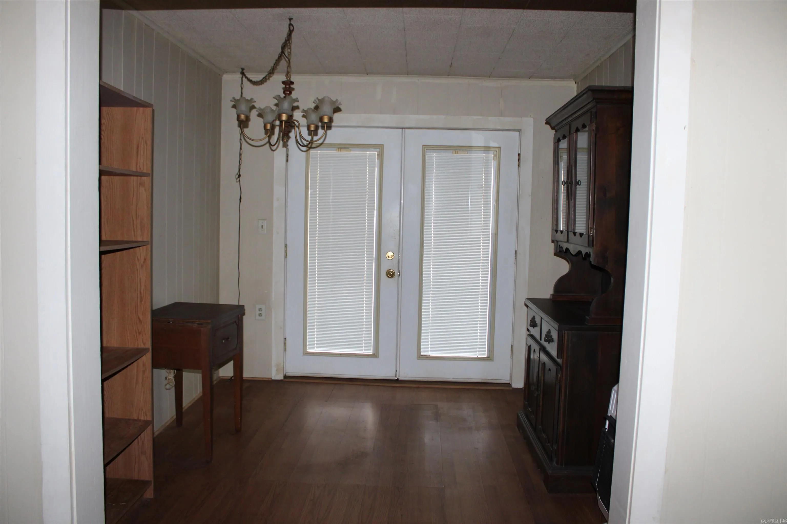 Property at 206  Oak - Image 5