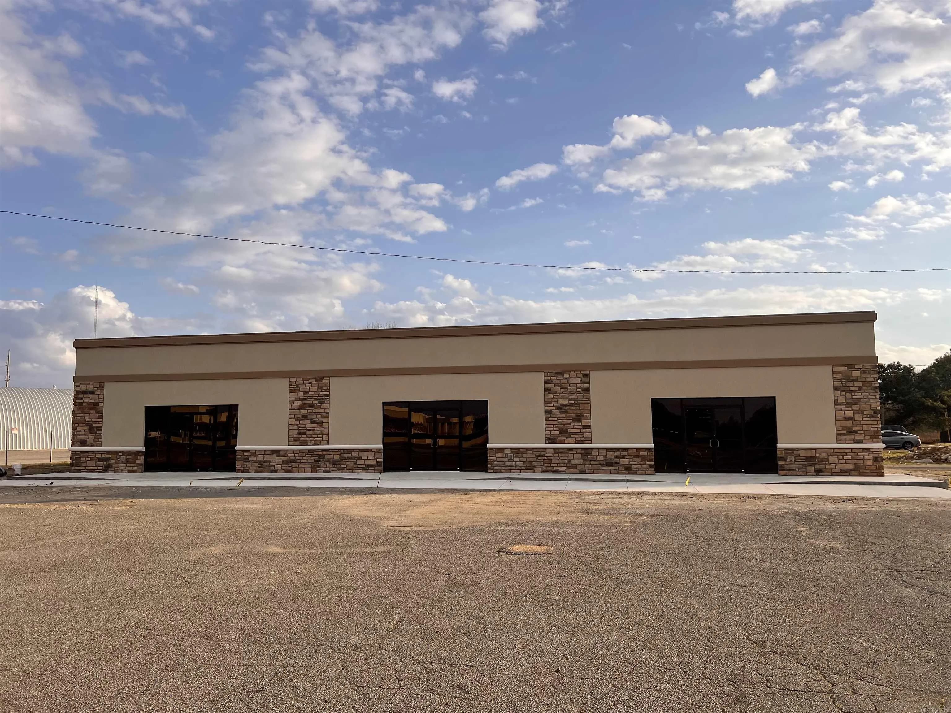 Property at 704 E 22nd - Image 1