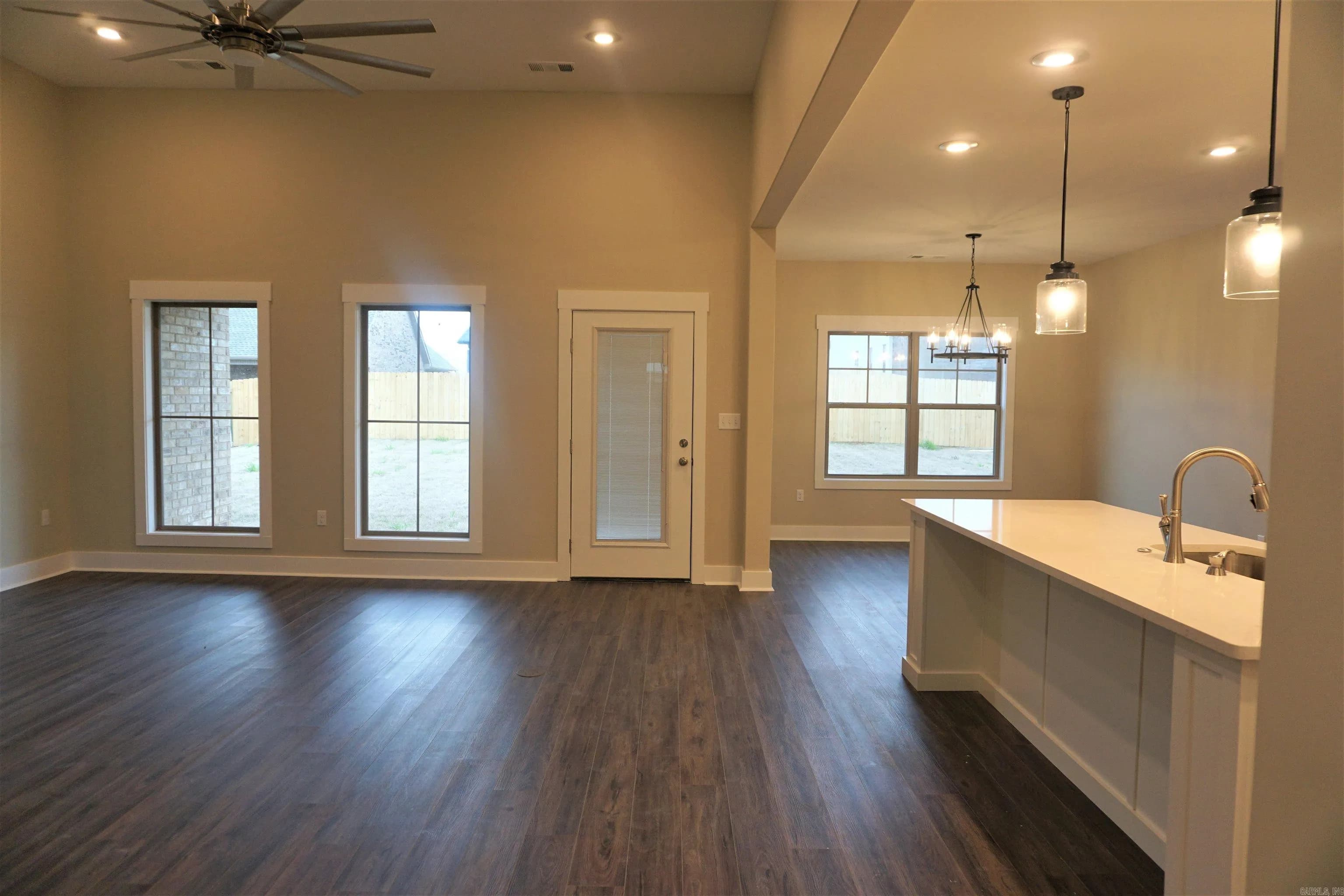 Property at 616  Purton cove - Image 4