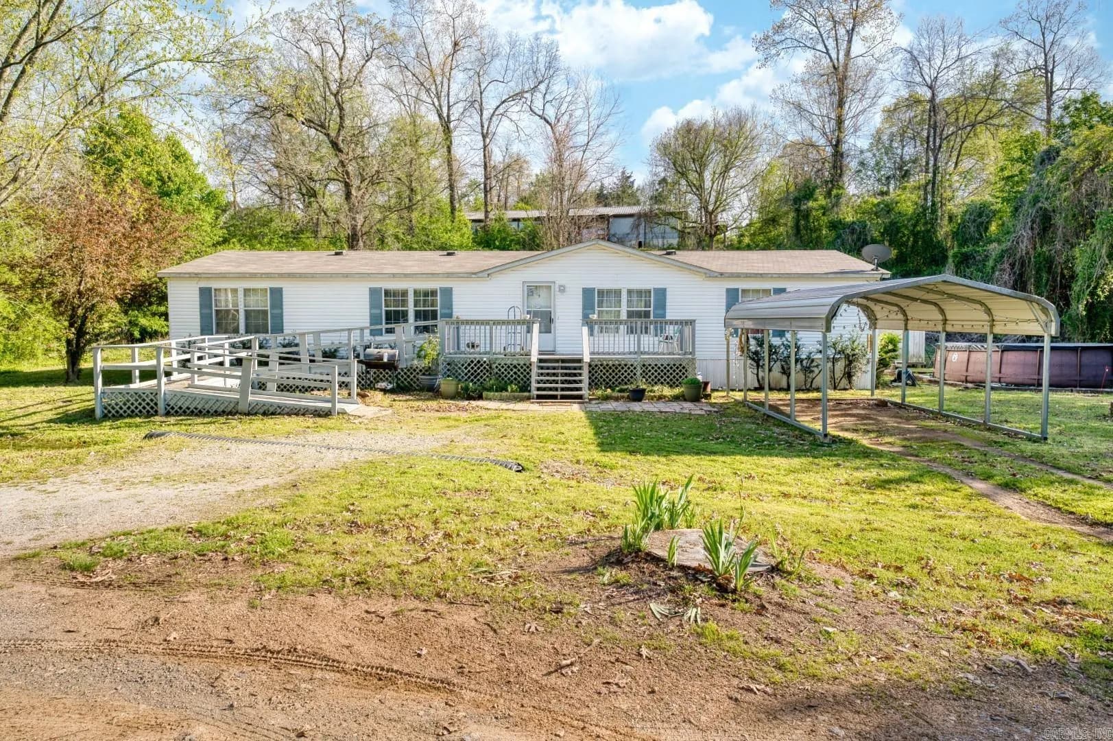 Property at 241  Parkshores rd - Image 1