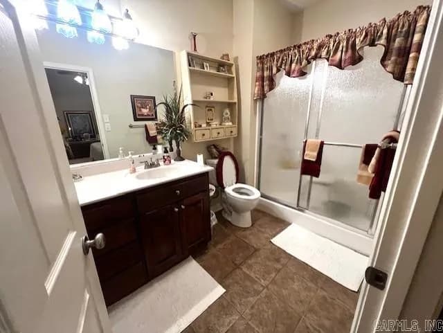 Property at 2319  Saxony - Image 19