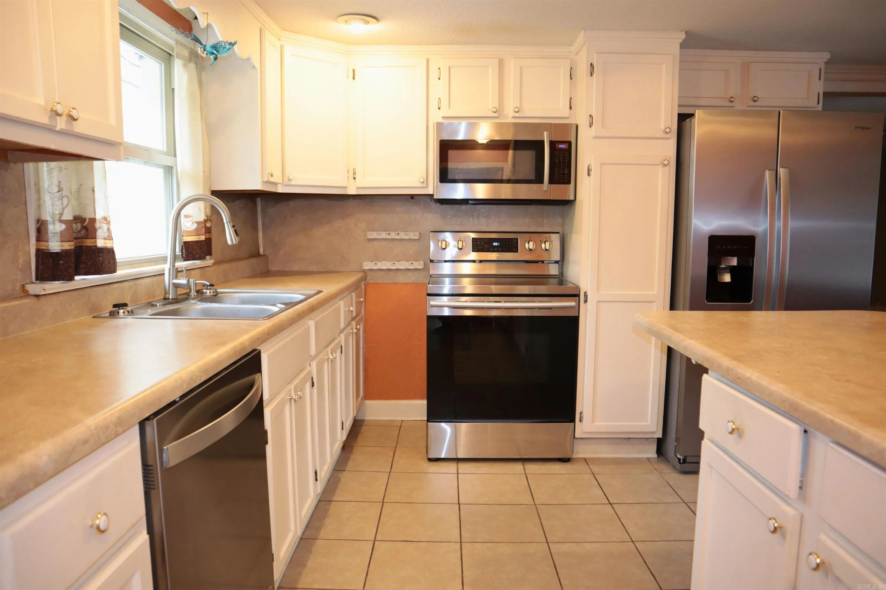 Property at 207 S 17th - Image 7