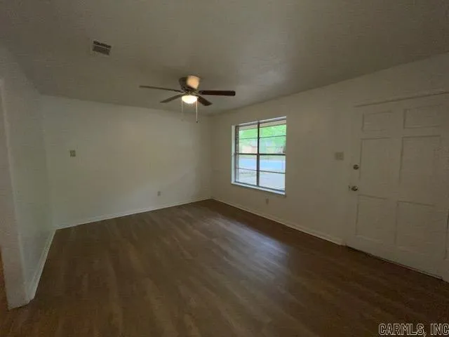 Property at 3519  Pinewood - Image 6