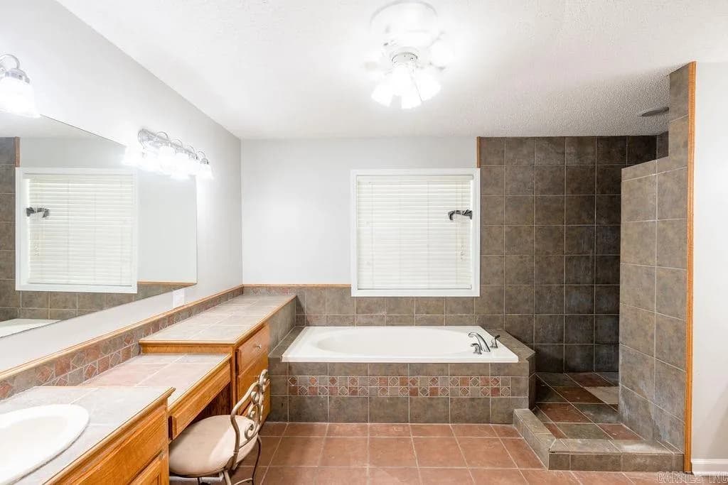 Property at 305  Pleasant meadows cv - Image 15