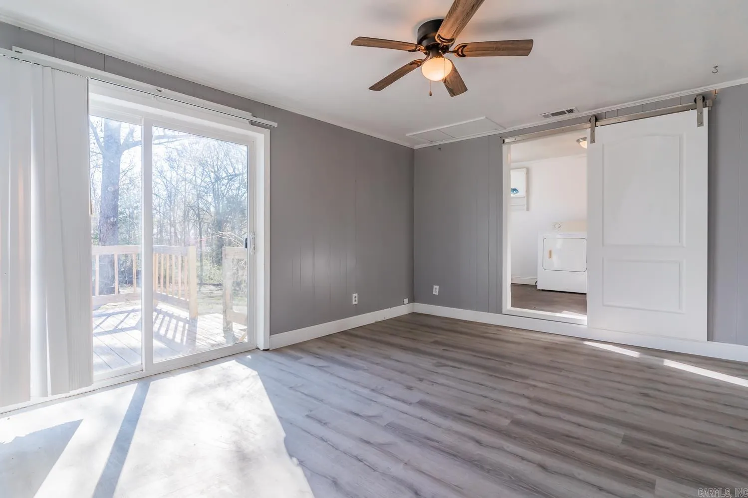 Property at 642 N 2nd ext - Image 18
