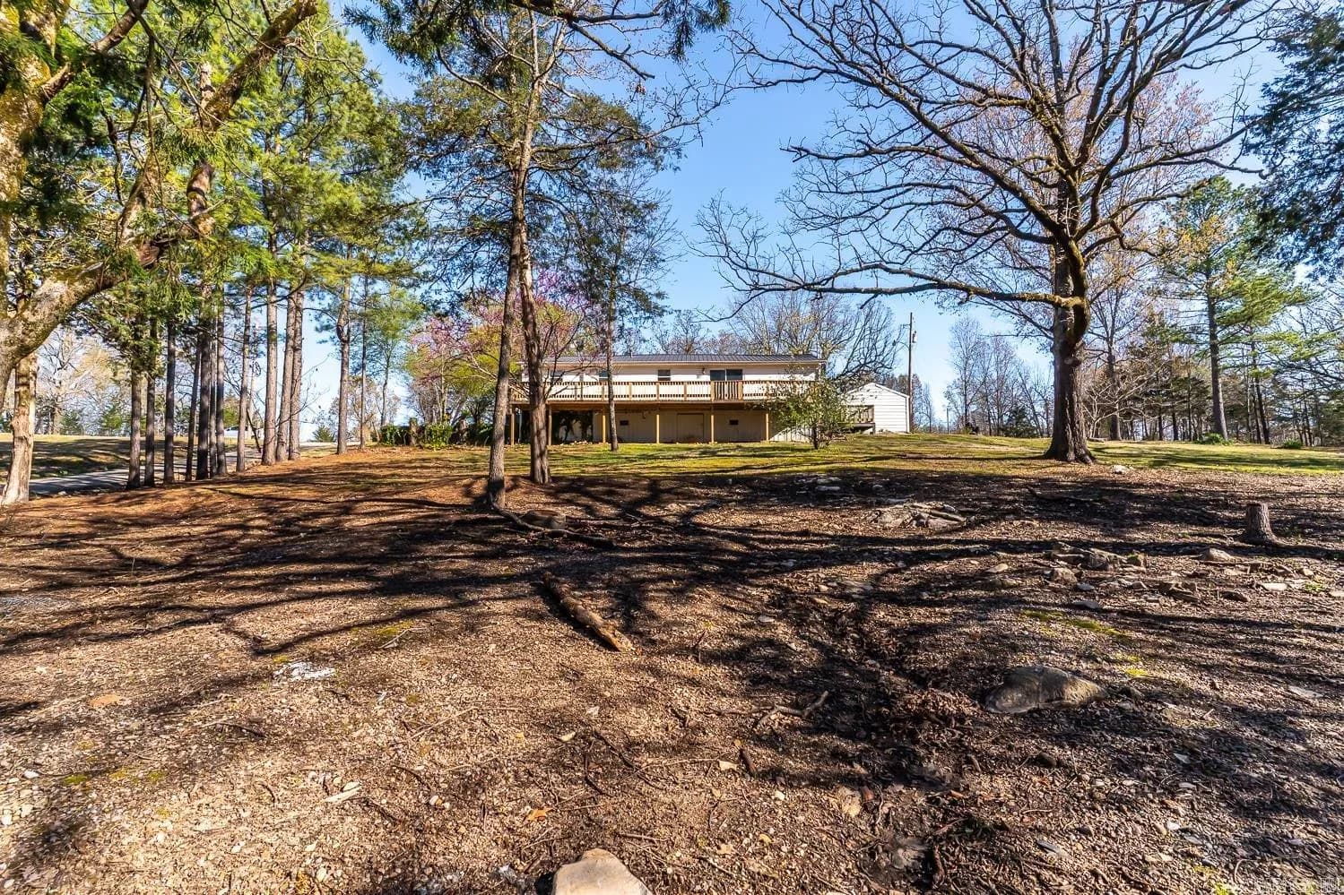 Property at 642 N 2nd ext - Image 40