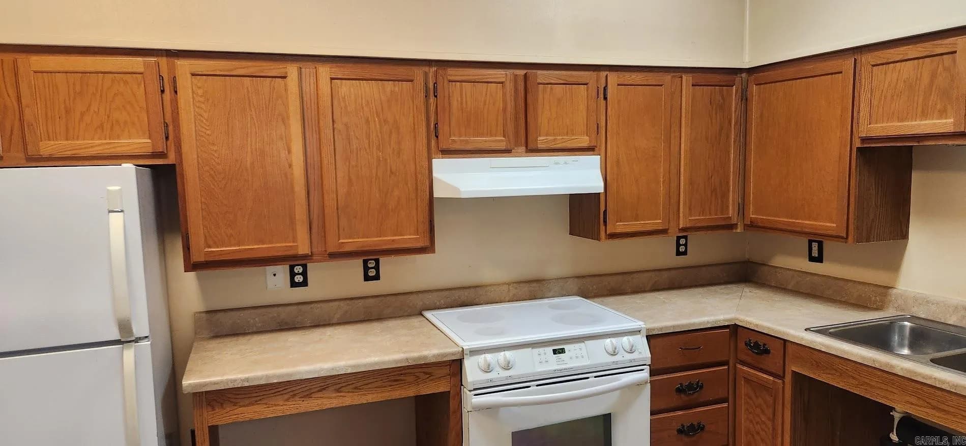 Property at 1400  Ithaca - Image 9