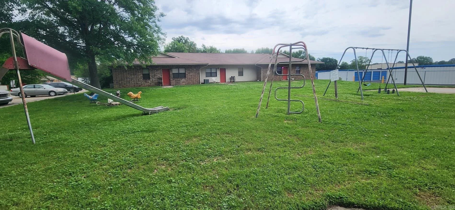Property at 1400  Ithaca - Image 10
