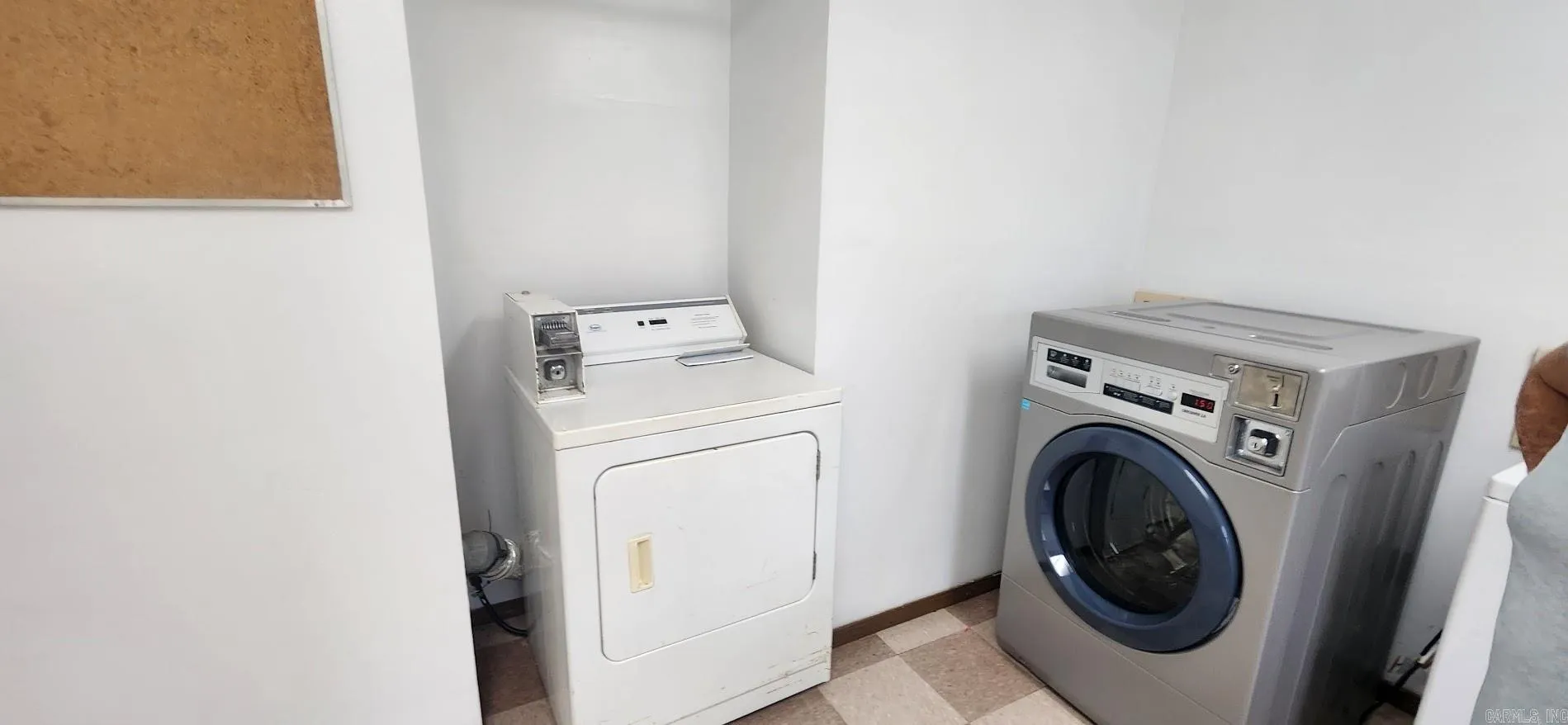 Property at 1400  Ithaca - Image 6