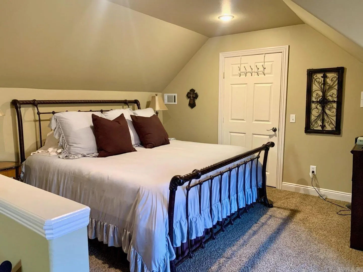 Property at 906  Grandview - Image 37