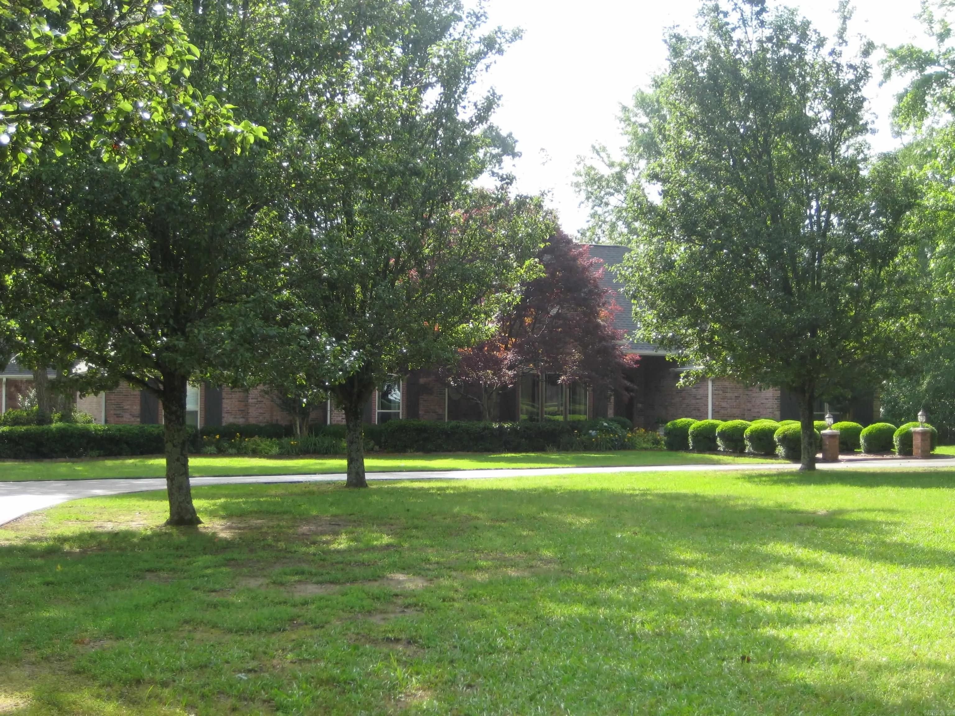 Property at 906  Grandview - Image 6