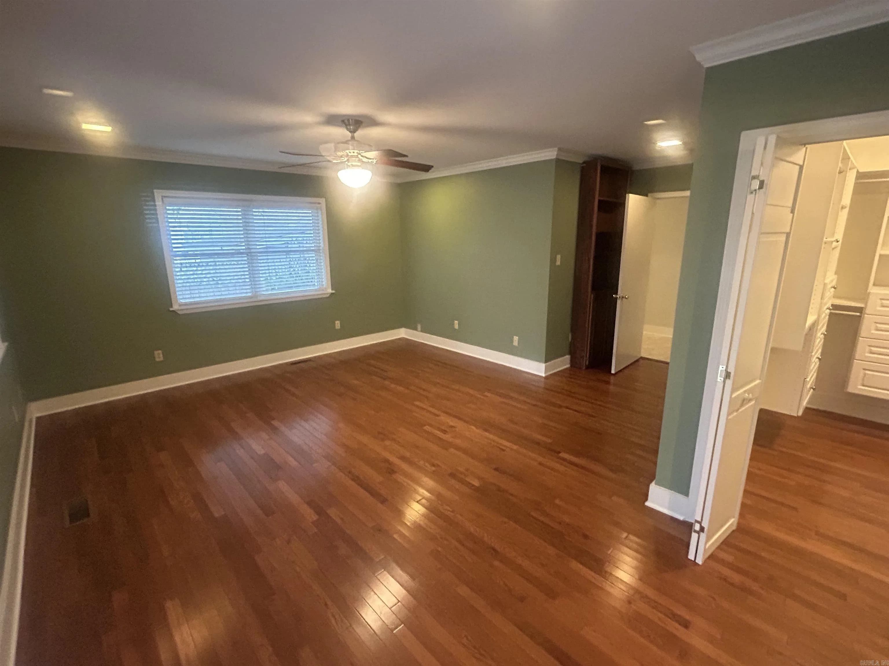 Property at 1405 E Moore - Image 18