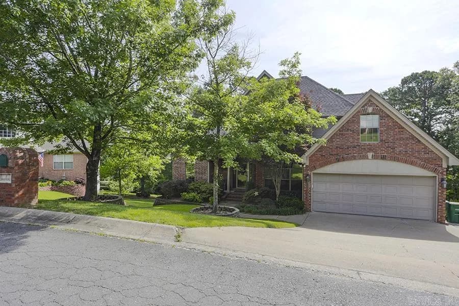 Property at 8  Ridgefield - Image 2