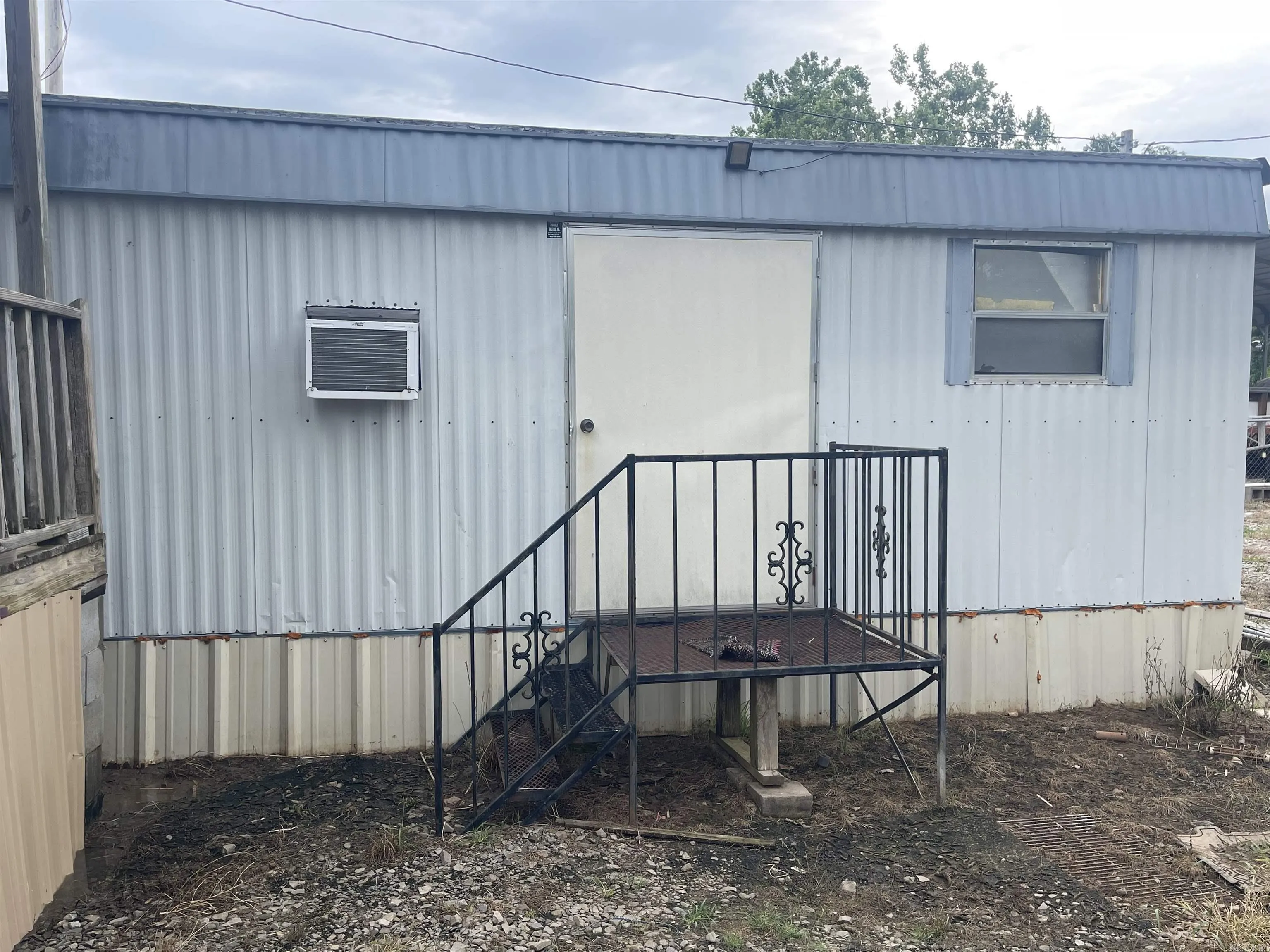 Property at 171  Miller - Image 17