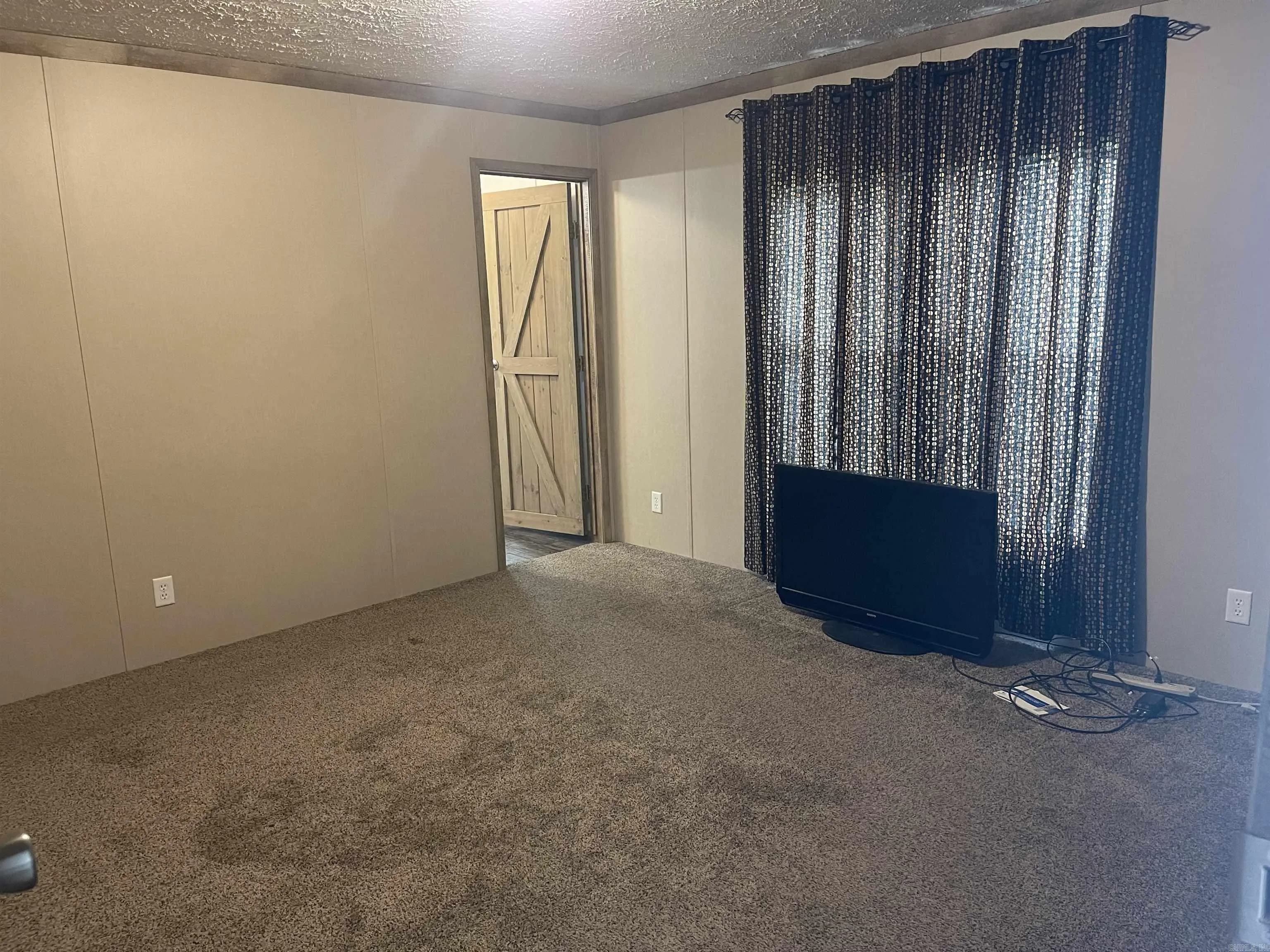 Property at 171  Miller - Image 7