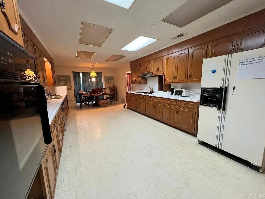 Property at 1200 W Arkansas - Image 23