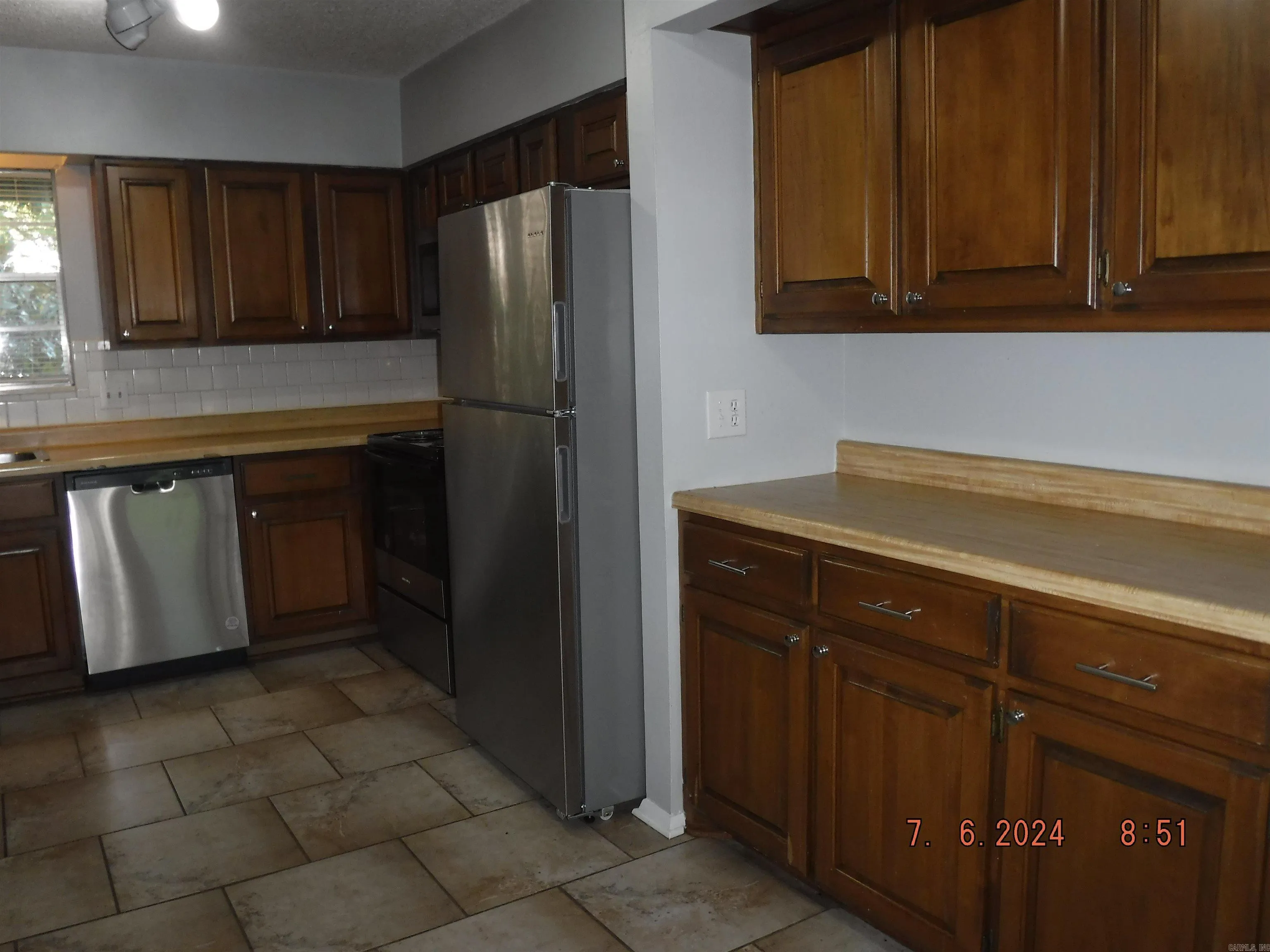 Property at 215  Audubon, 1102 - Image 2