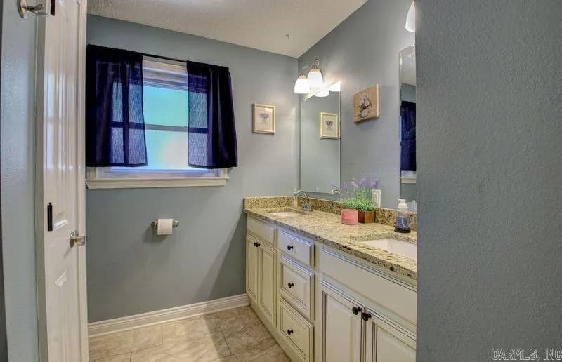 Property at 1  Oneida - Image 34