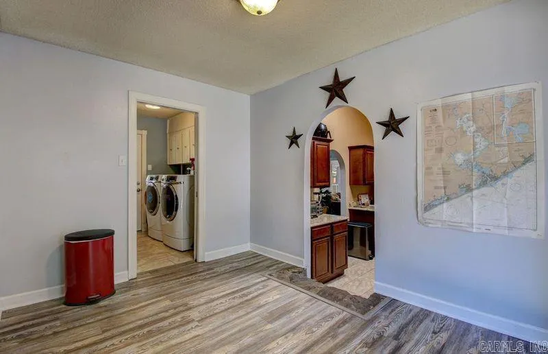 Property at 1  Oneida - Image 26