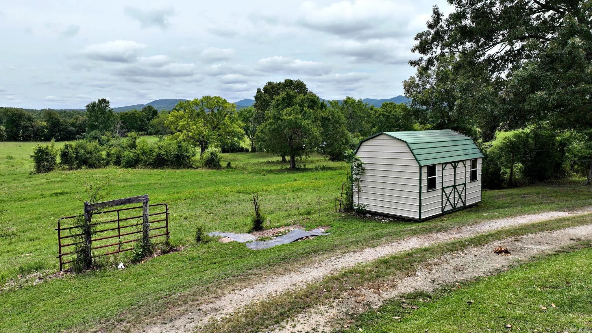 Property at 385  Polk road 41 s - Image 37