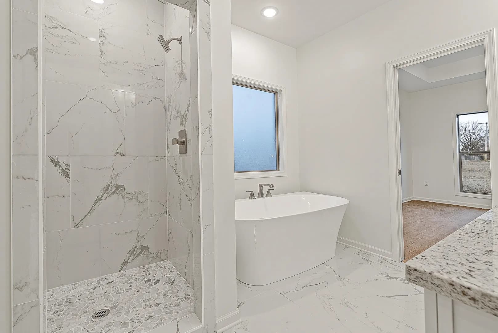 Property at 1404  Pamela - Image 12