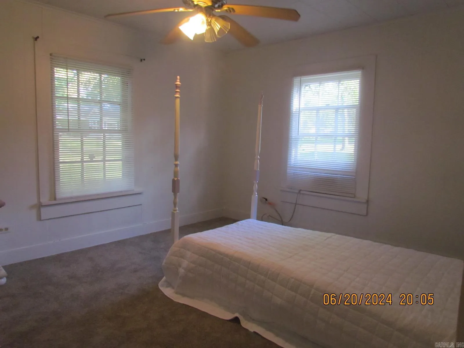 Property at 1107  Oak - Image 8