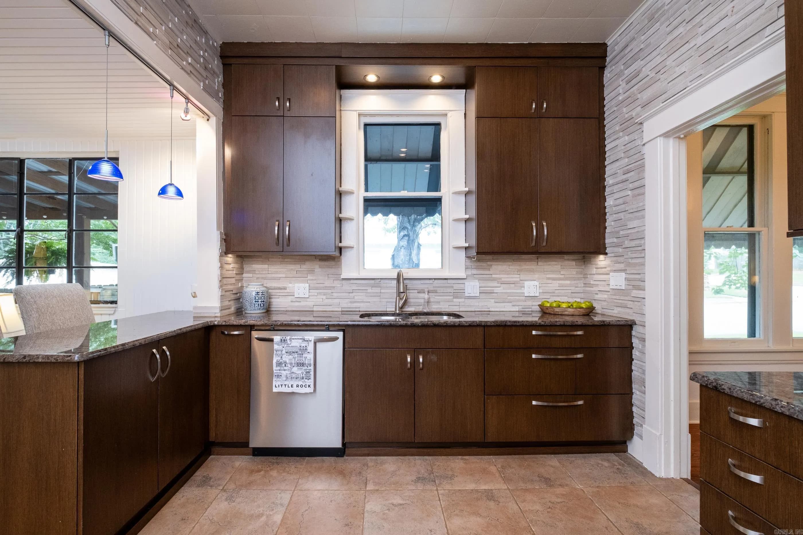 Property at 5125  Lee avenue - Image 14