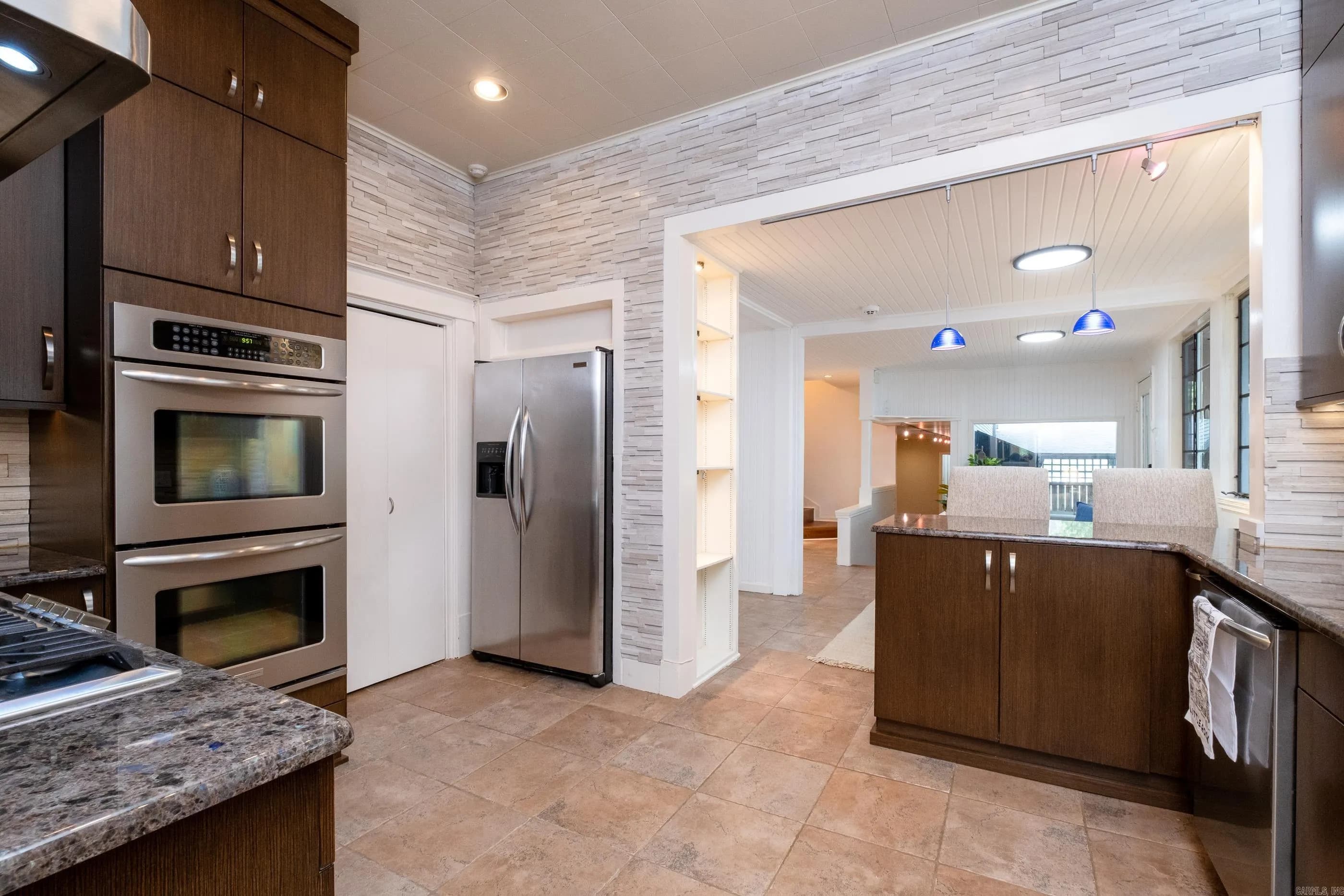 Property at 5125  Lee avenue - Image 11