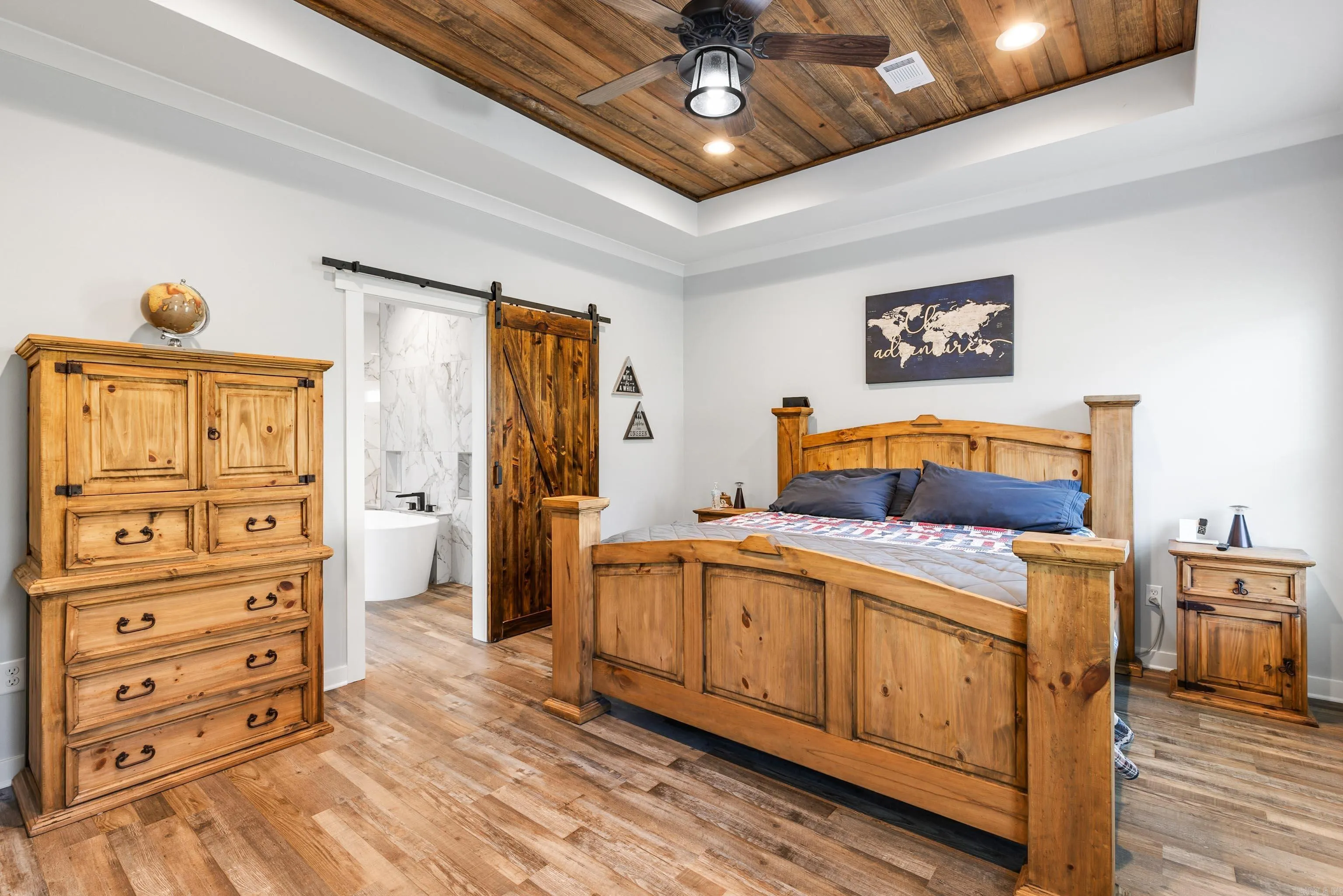 Property at 1594  Waterford - Image 22