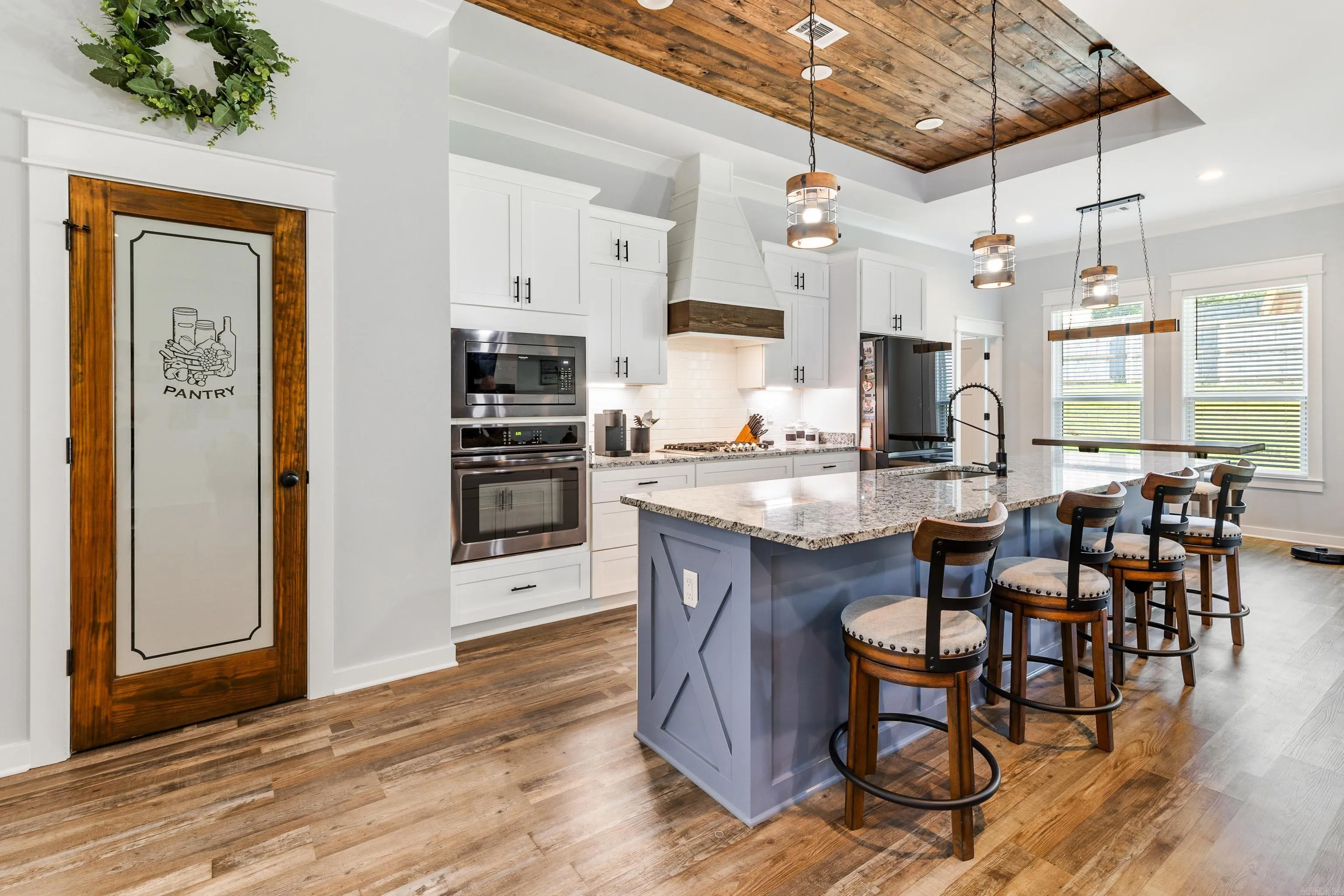 Property at 1594  Waterford - Image 13
