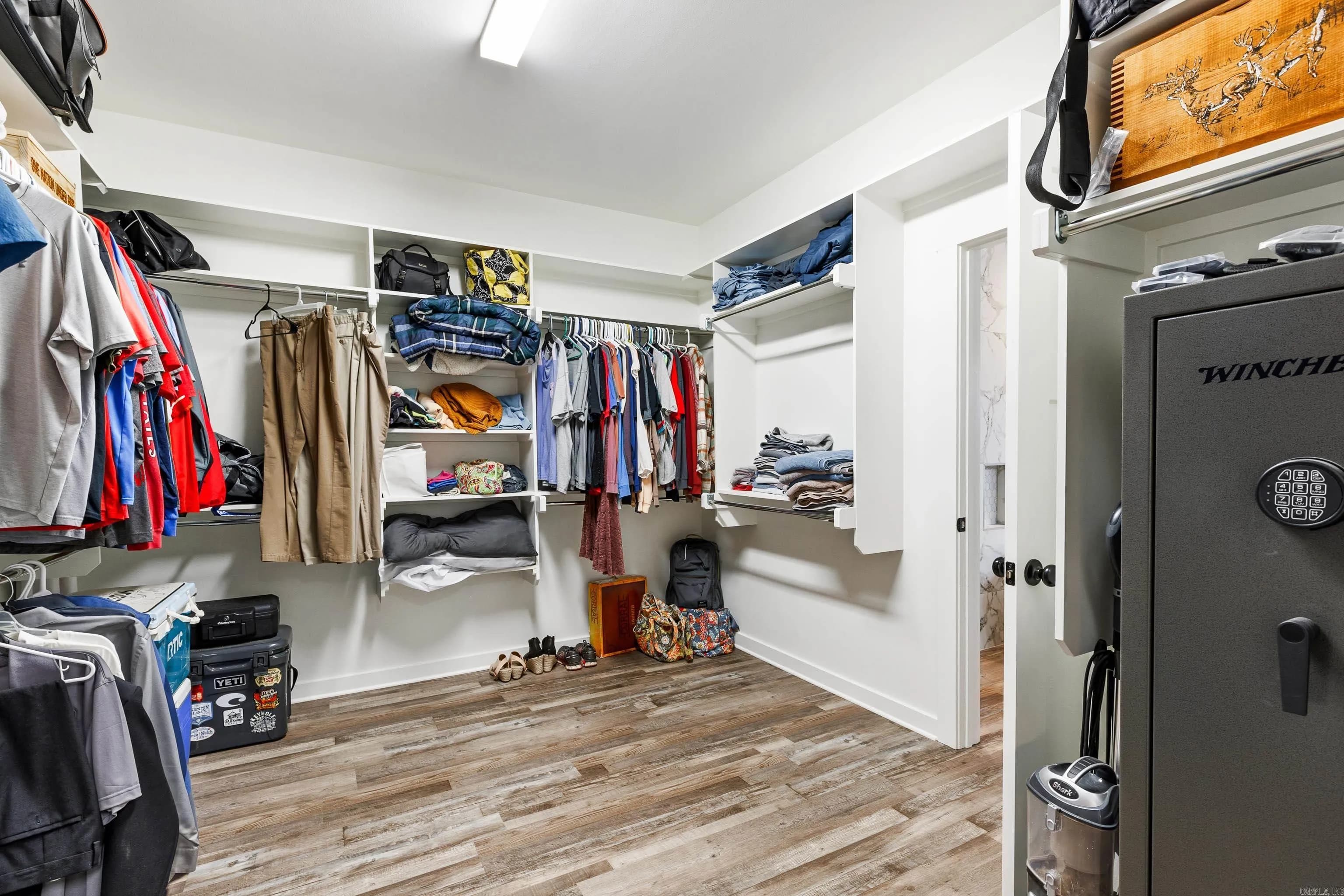 Property at 1594  Waterford - Image 28