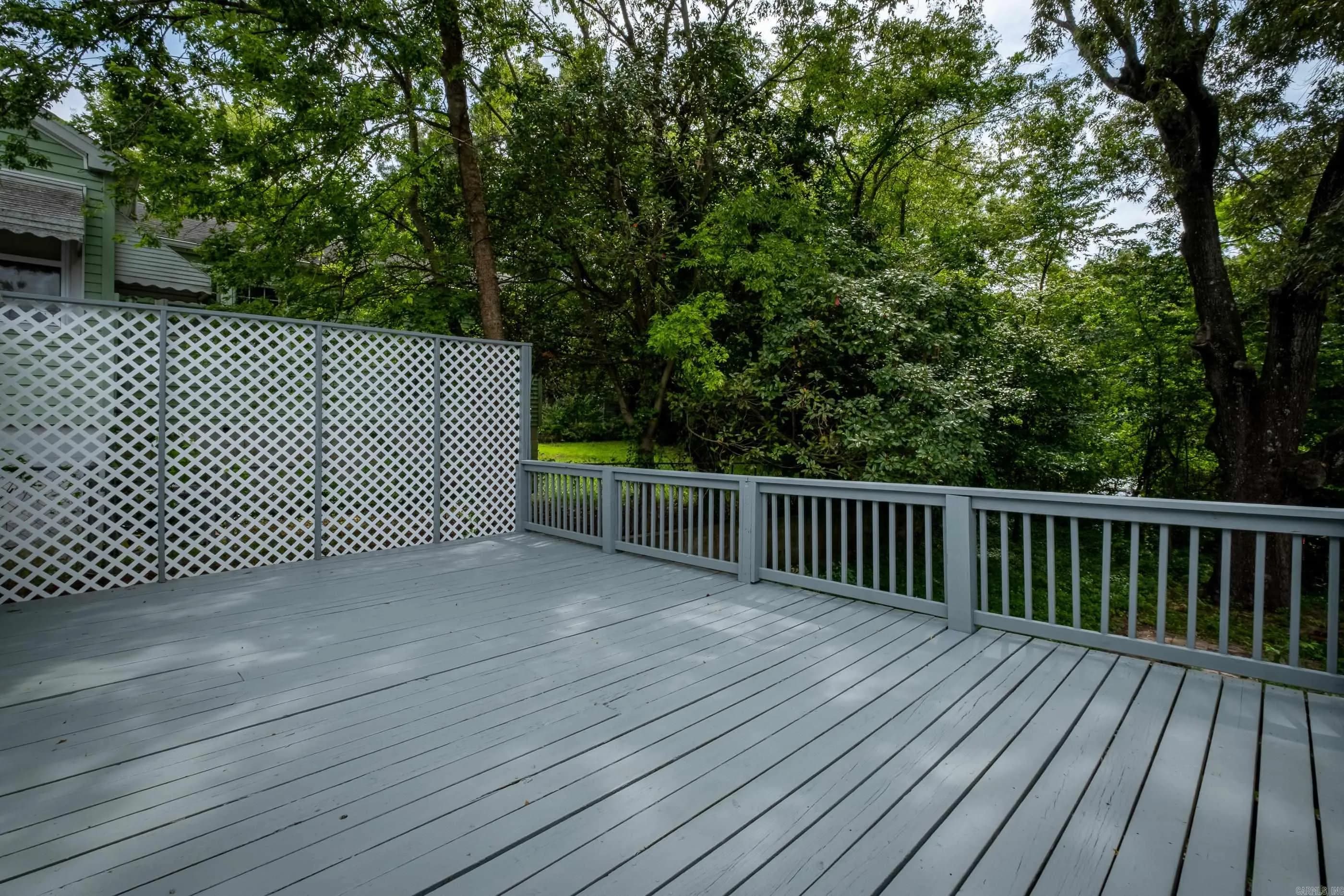 Property at 302  Sonnet street - Image 37