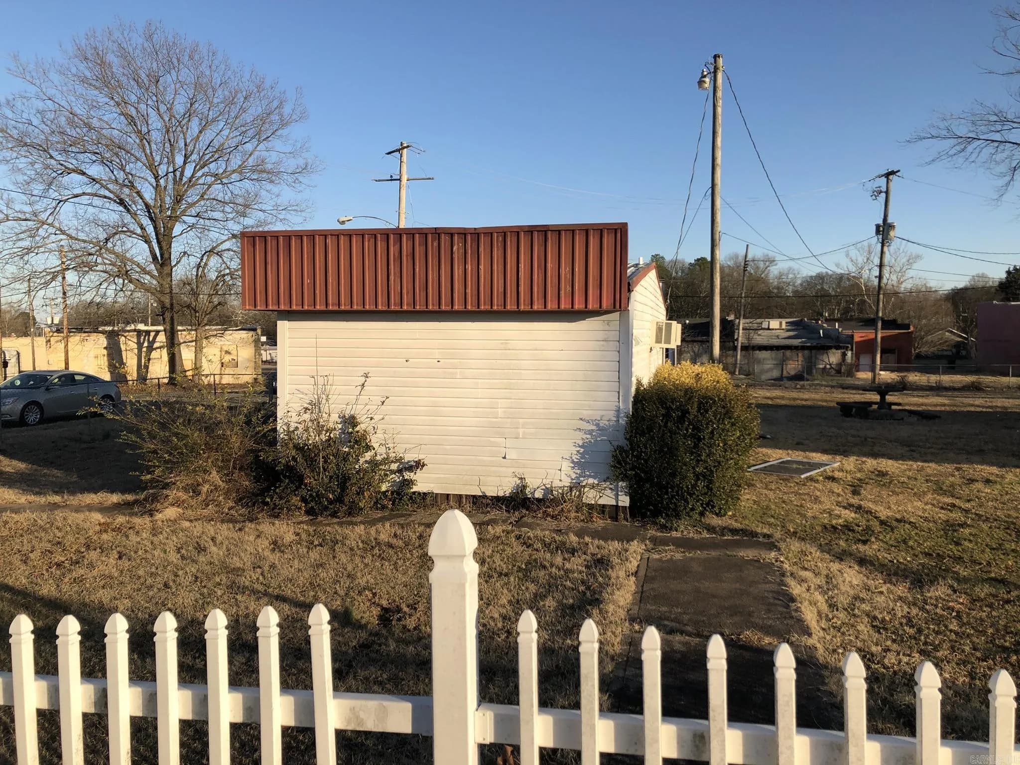 Property at 115 W Hickory - Image 33