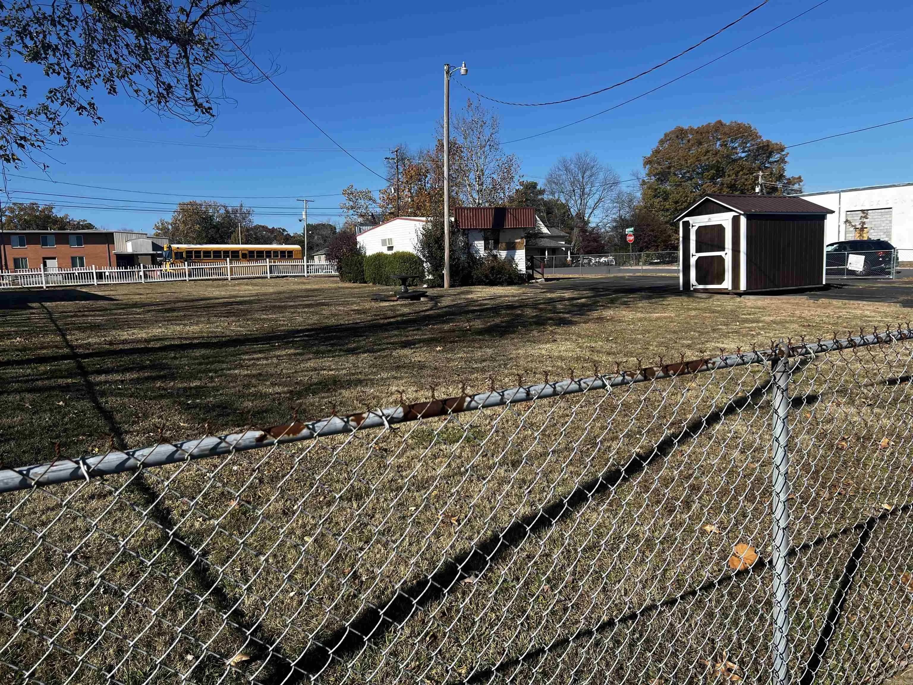 Property at 115 W Hickory - Image 5