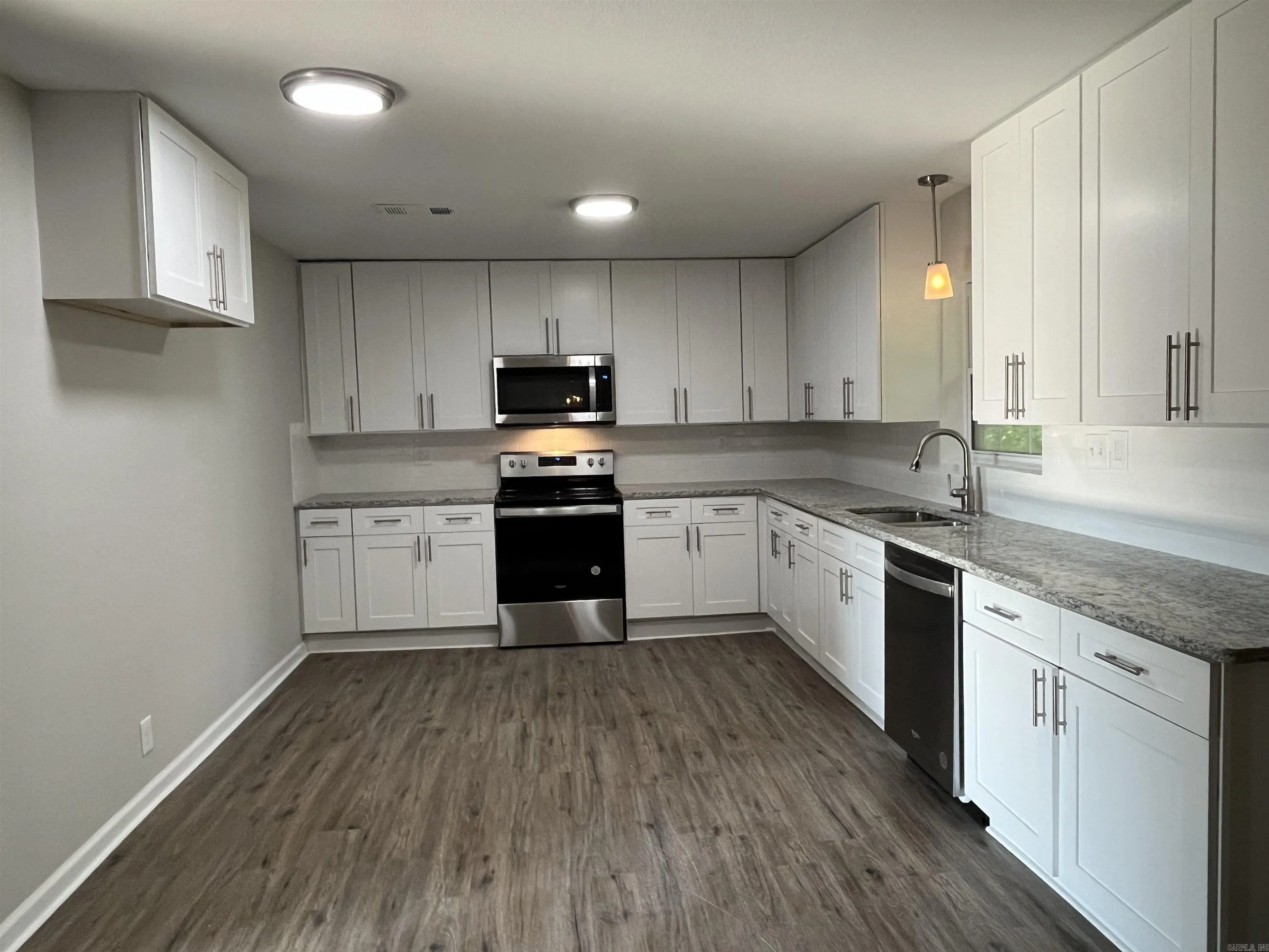 Property at 444  S highway 305 - Image 8